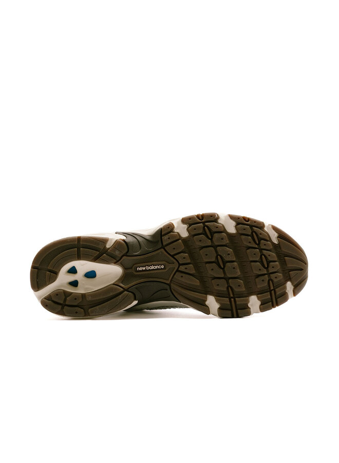 530 Turtledove / Angora / Mushroom / Dark Mushroom
