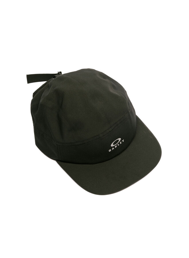 Latitude Waterproof Cap Pitch Black