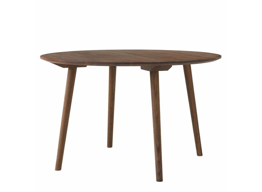 Inbetween tafel 120  Ø  gerookte eik