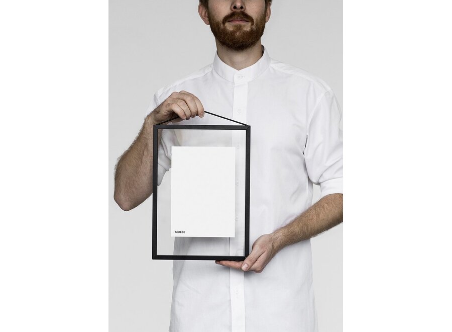 Frame // A4 / Zwart