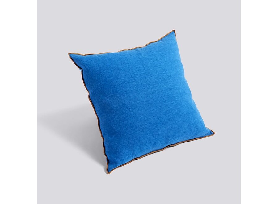 Outline cushion