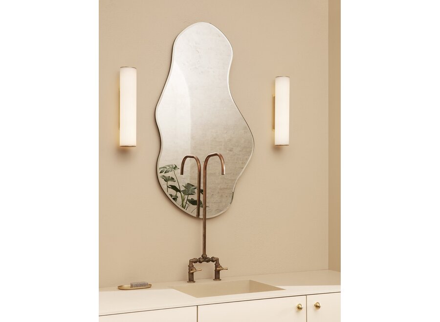Vuelta Wall Lamp 40 - White/ Brass