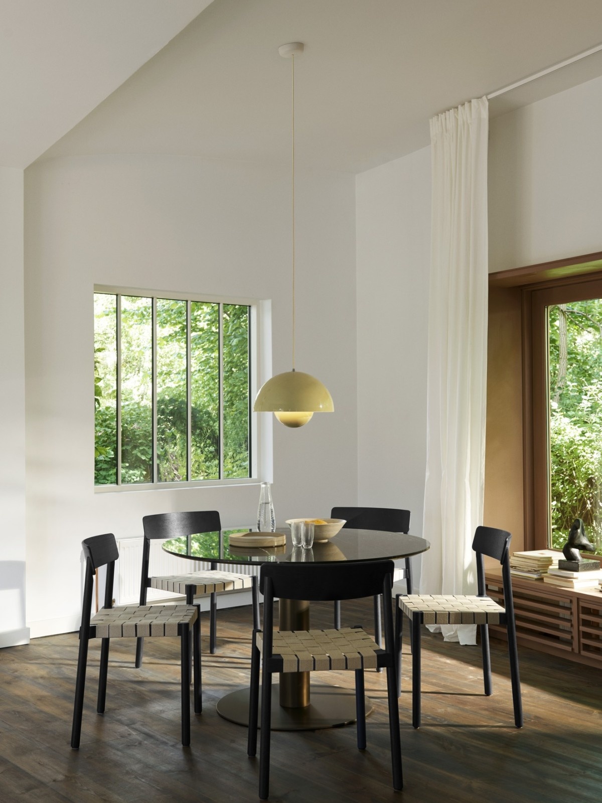 &Tradition Betty TK1 Chair - Black/Natural webbing