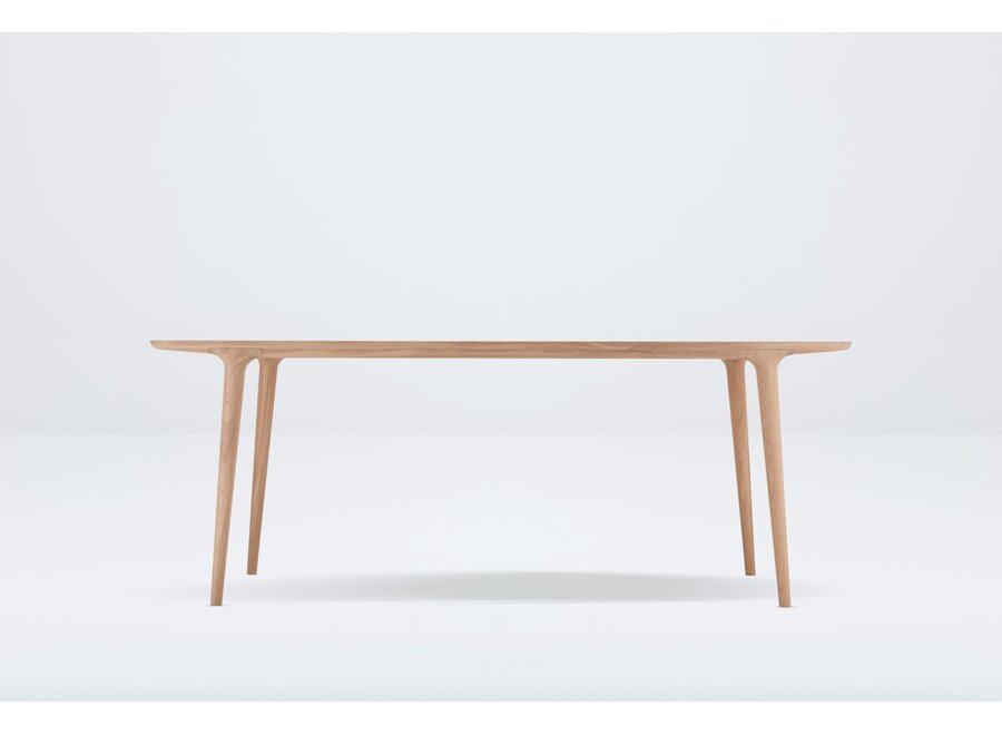 Fawn Table - 220 x 90 - Solid Oiled Oak (natural)