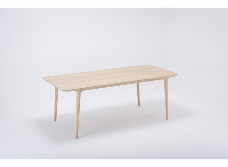Fawn Table - 220 x 90 - Solid Oiled Oak (natural)