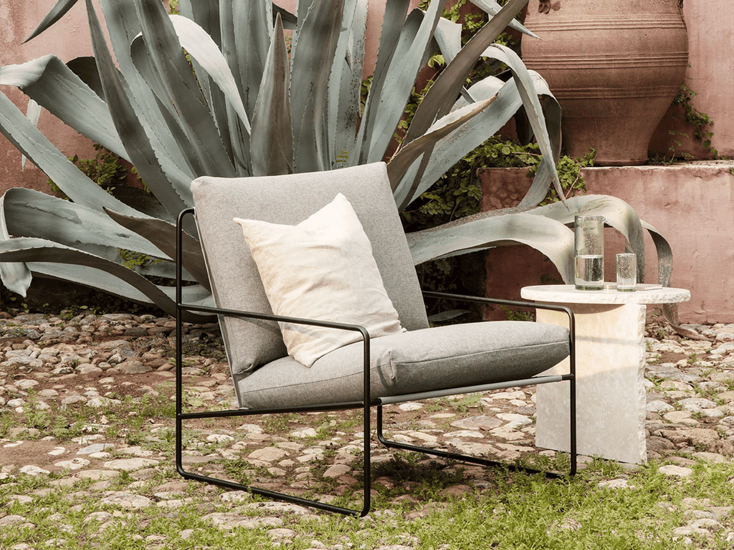 Ferm Living Desert 1-seater - Dolce Black/Dark Sand