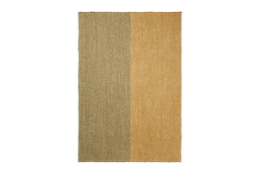 Pila Linen Throw // khaki / Aged Gold