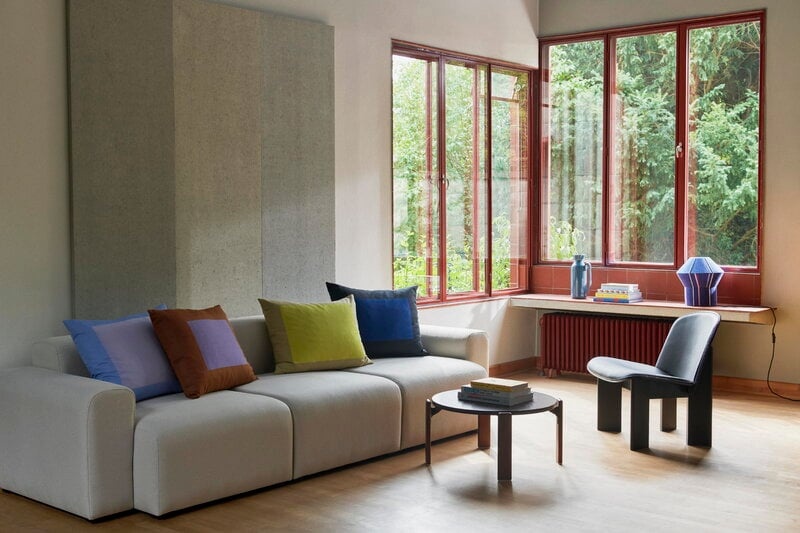 HAY Rey Coffee Table // Ø66,5 x H32 / Umber brown water-based lacquered beech