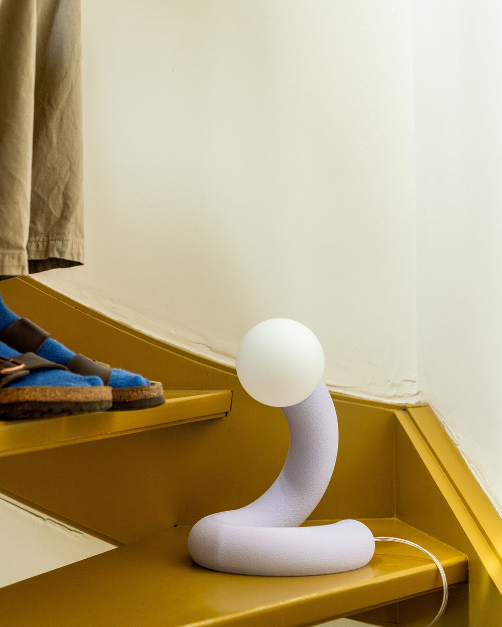 Emil Robbrecht EMIL ROBBRECHT // BIG BOA LAMP / VIOLET