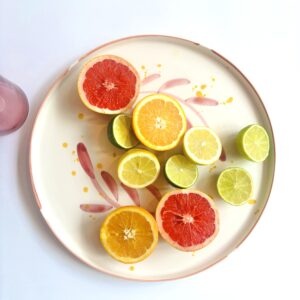 Val Pottery Val Pottery // Platter Gabriela / Yellow feathers