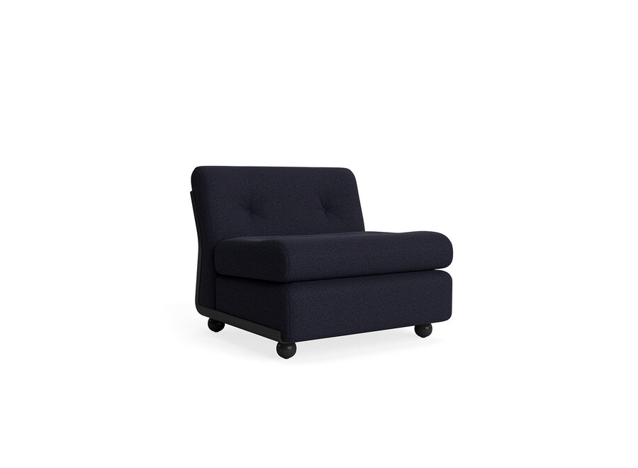 SHOWROOM // Amanta 1 seater // Anthracite shell / Upholstery Turf Blue black