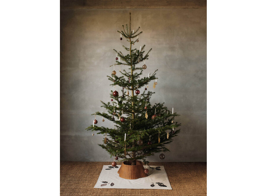 FERM LIVING // OAK LEAF BRASS ORNAMENTS / SET OF 4 / BRASS