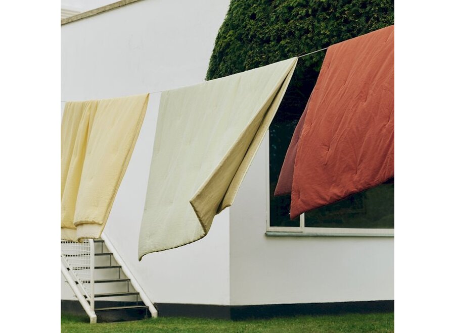 HAY // AIR QUILT / SOFT YELLOW / 140 x 200