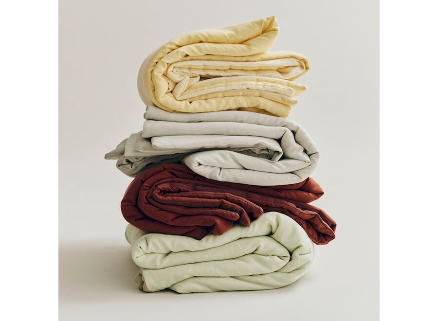 HAY // AIR QUILT / SOFT YELLOW / 140 x 200