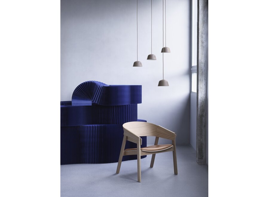SHOWROOM // Cover lounge chair / Eik + Leer - Cognac