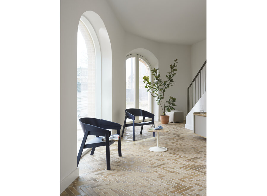 SHOWROOM // Cover lounge chair / Eik + Leer - Cognac