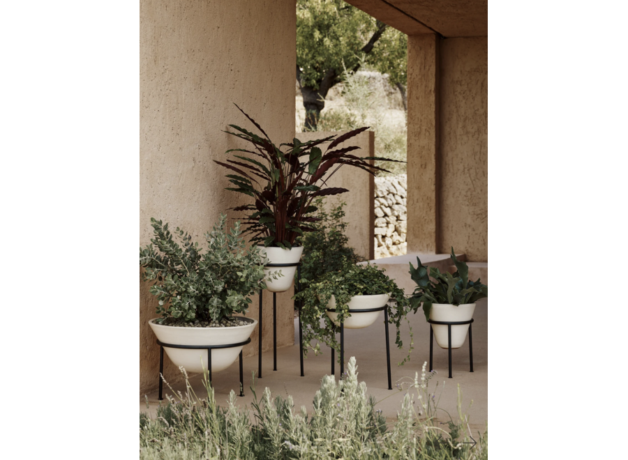 SHOWROOM // Daiza Planter / H 37 / Ø 48