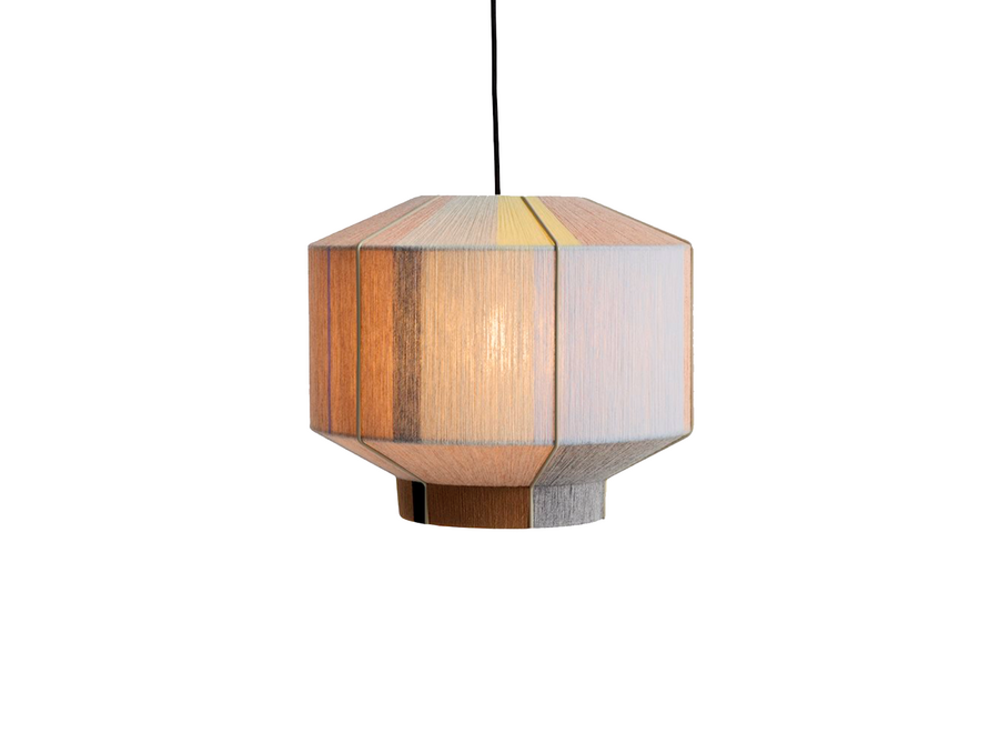 SHOWROOM // BONBON / 380