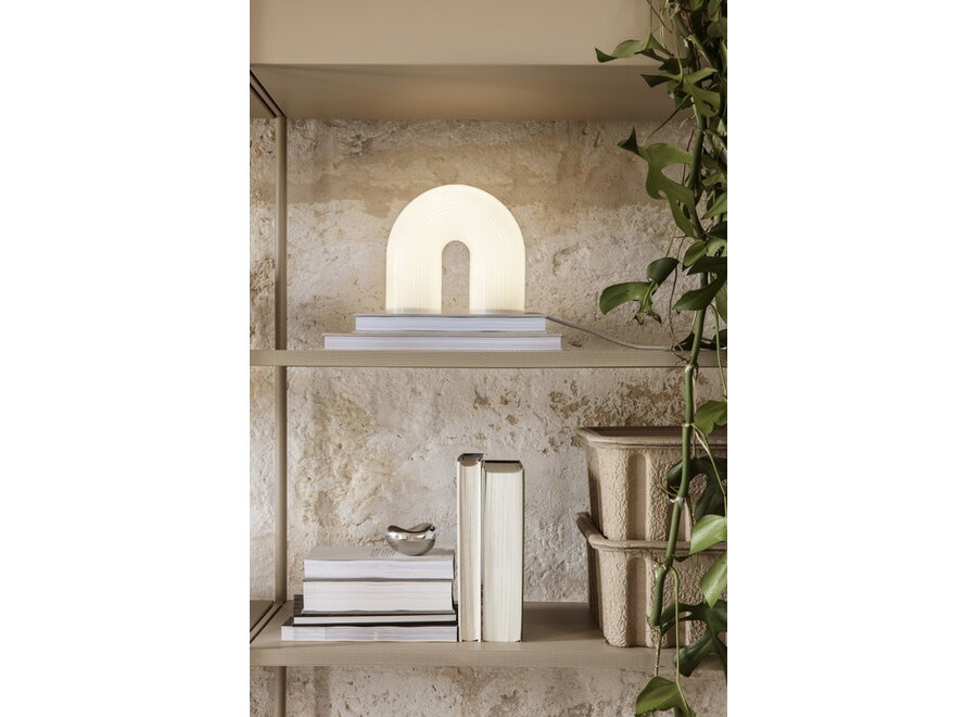 SHOWROOM // Vuelta Lamp / Table / White