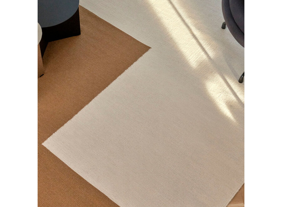 SHOWROOM // Ethan cook / Flat works / Brown / 170 x 240 cm