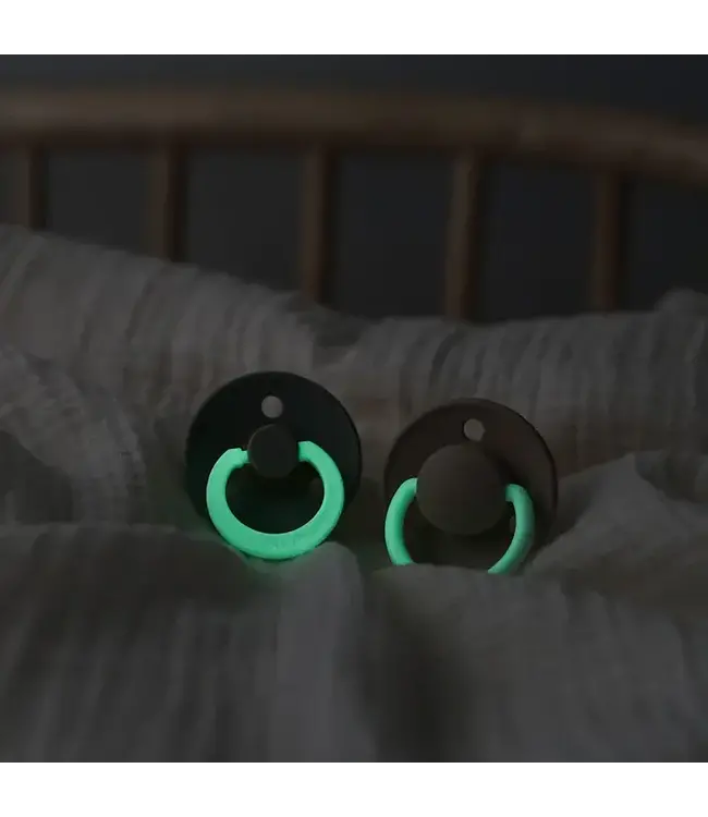 BIBS 2pack Fopspeen natuurrubber  - blister glow in the dark Dark Oak