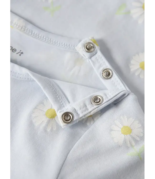 Name it baby NBFVANDORA SUNSUIT BOX - Ancient Water/Daisy
