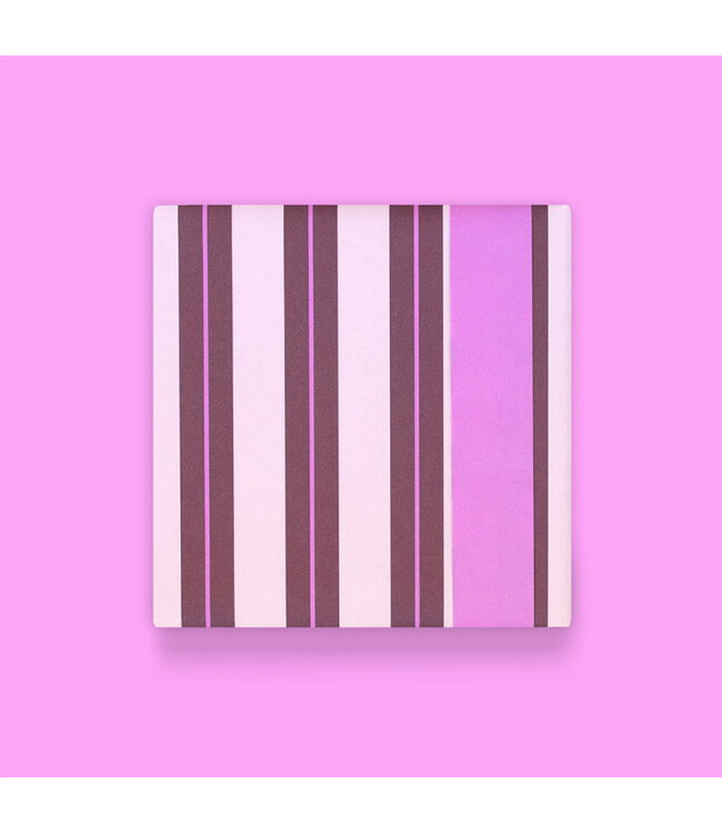 Piraten & Prinsessen Ingepakt in Stripe Chalk Beet Red - Pink cadeaupapier