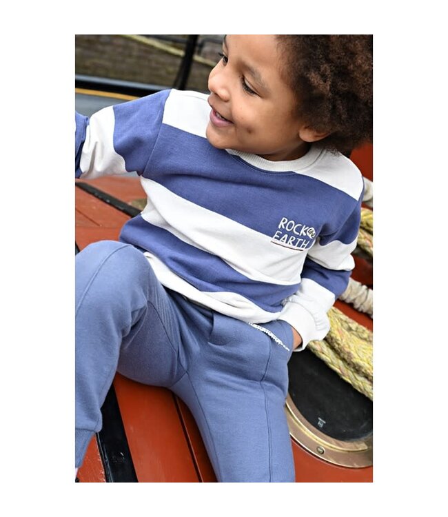 Sturdy 39 Sample Sale Rock the Earth 	71600679