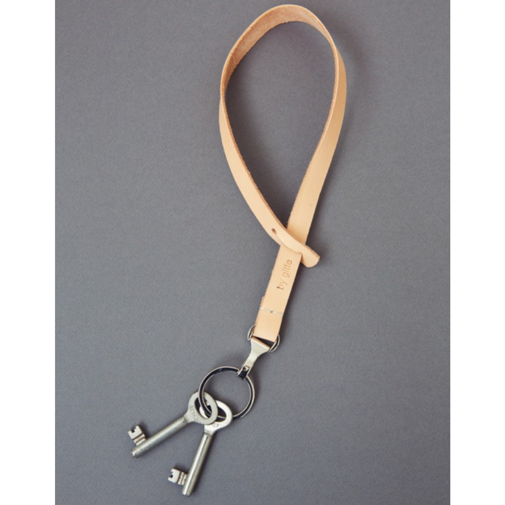 by gitte by gitte - sleutelkoord cognac