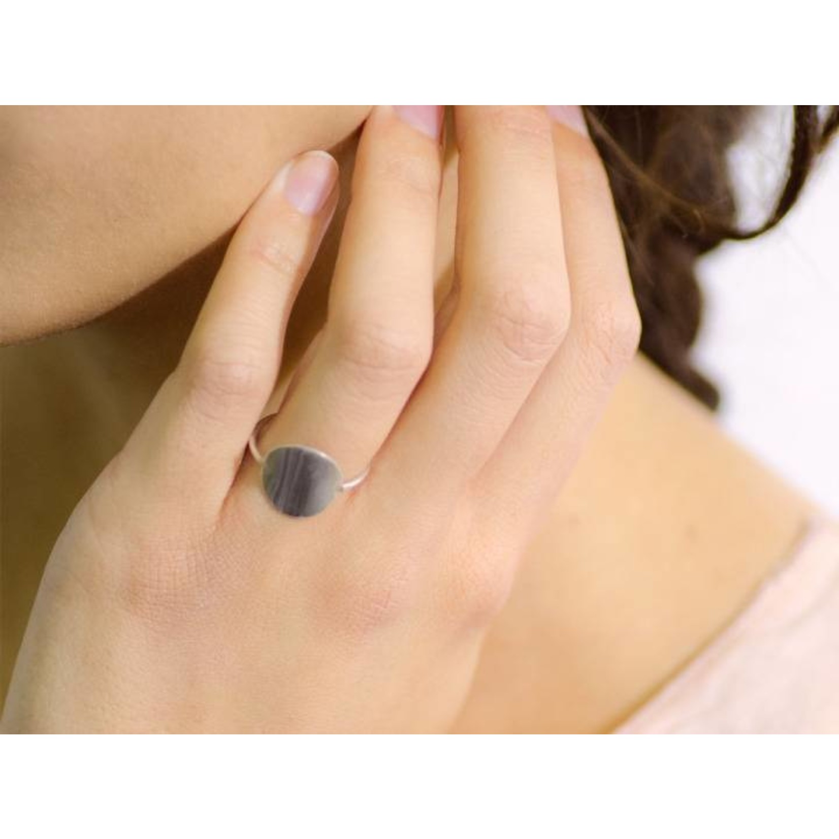 charlotte wooning ring geometry coin yellow gold