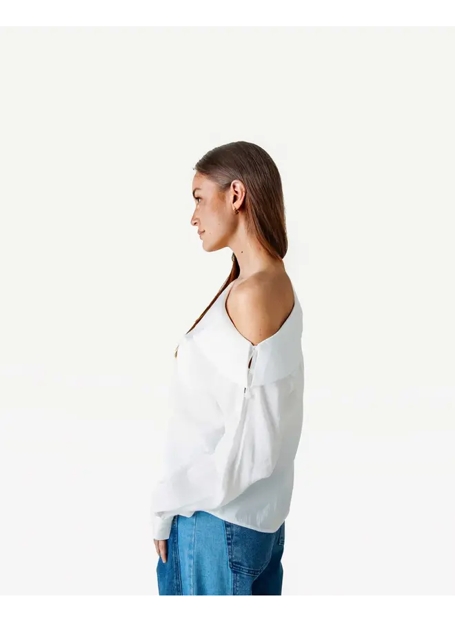 Dezi Top Off White