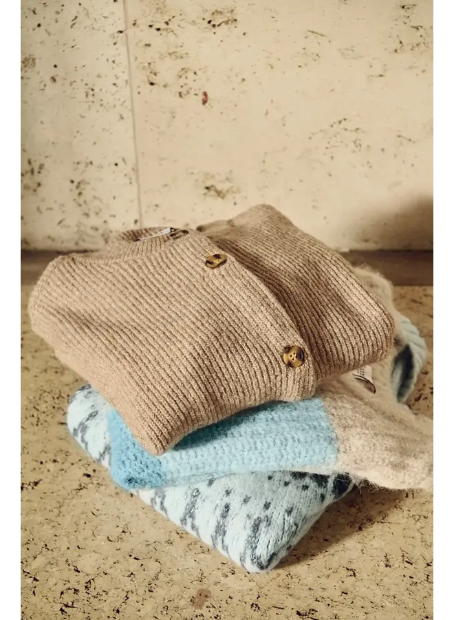 Maleen Cardigan Crockery