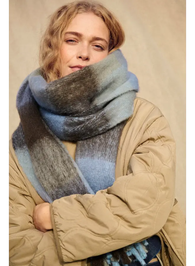 Landa Scarf Glacier Laken