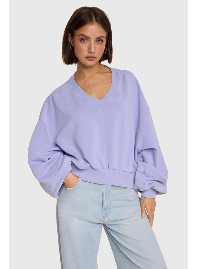 Cutseam V-Neck Sweater Lilac