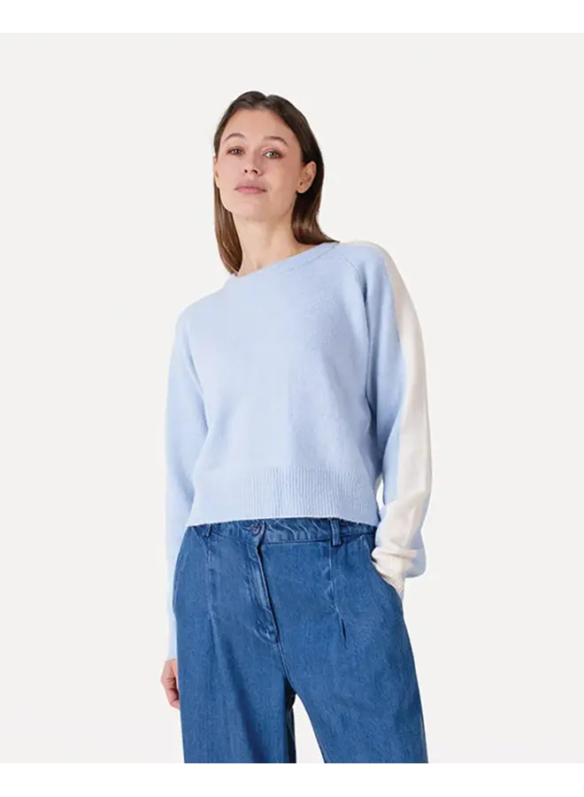 Emily Knitted Pull Sheer Blue