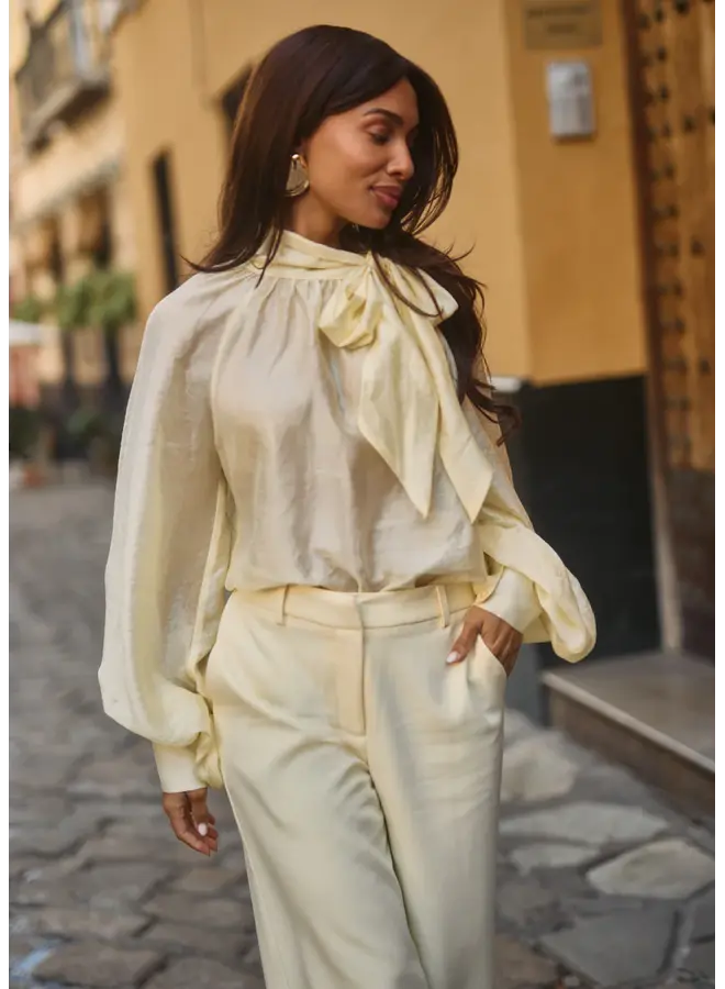 Bambina Blouse Butter Yellow