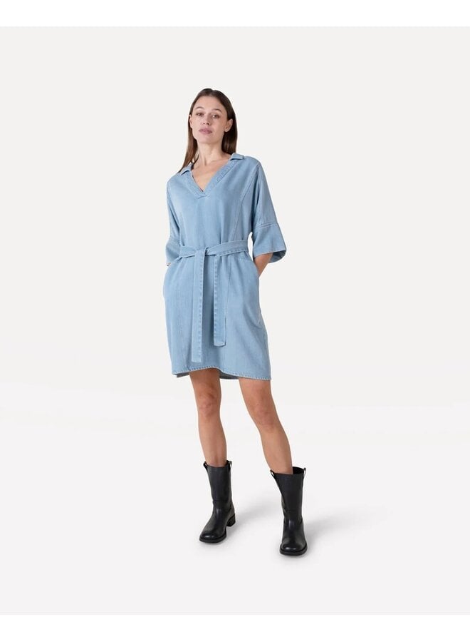 Genivee Dress Light Blue