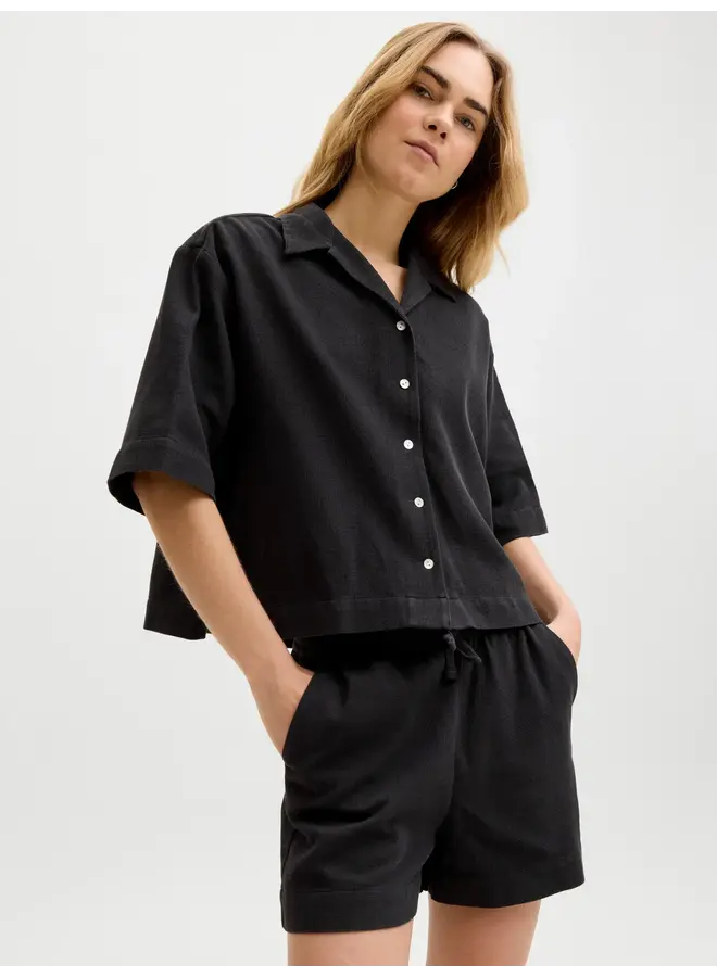 Global Waffle Short Black