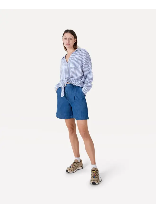 Moore Pleated Denim Short Mid Blue Denim