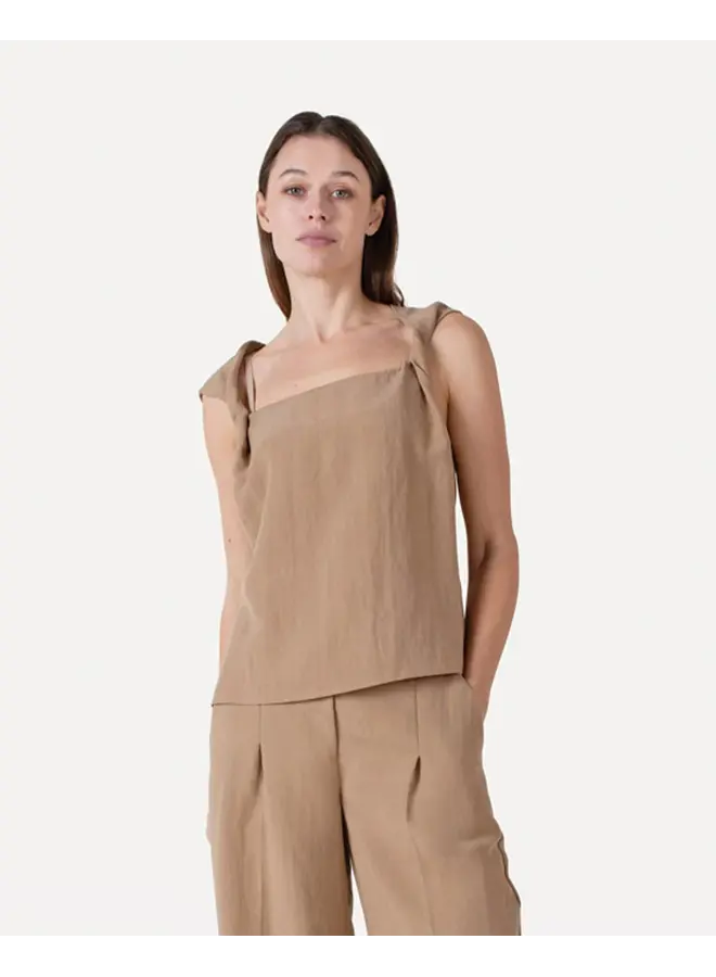 Lucie Top Cartouche