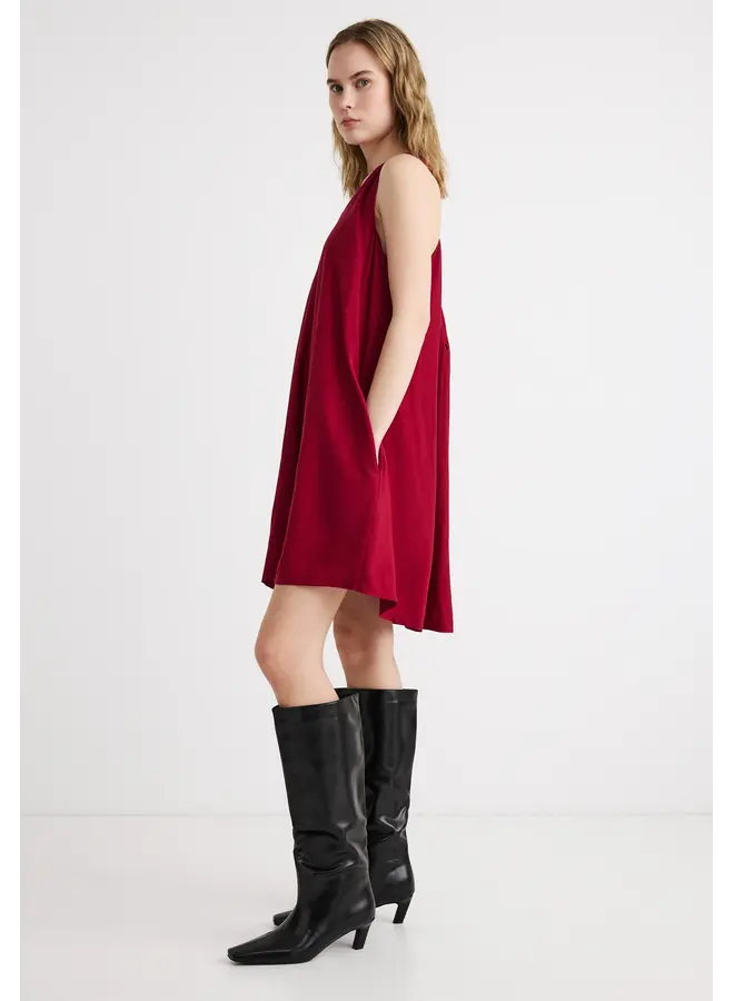 Peninna Dress Rhubarb