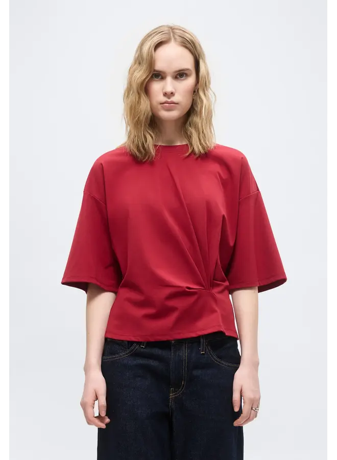 Breanne Noriel Tee Rhubarb