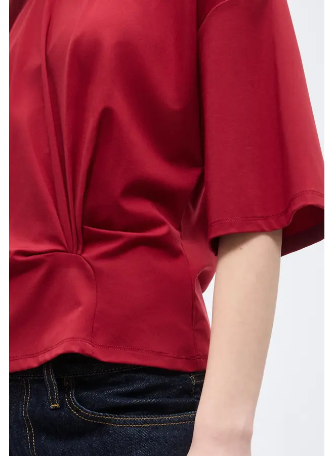 Breanne Noriel Tee Rhubarb
