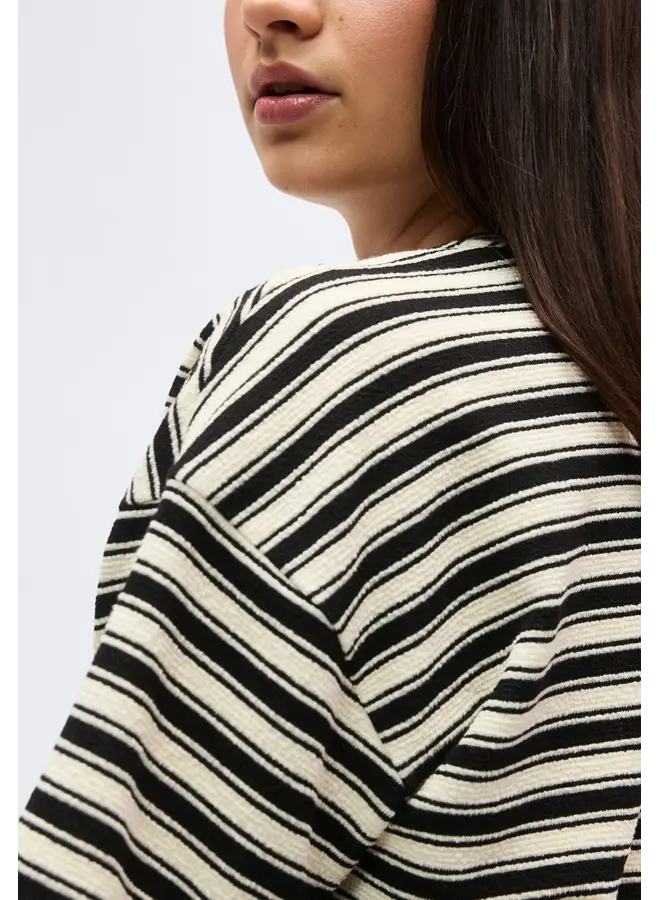 Cessalia Tee Egret/Black