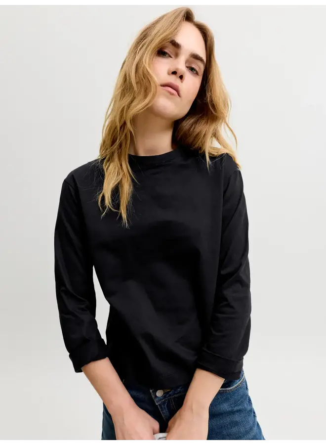 Sophia Boxy Tee Black
