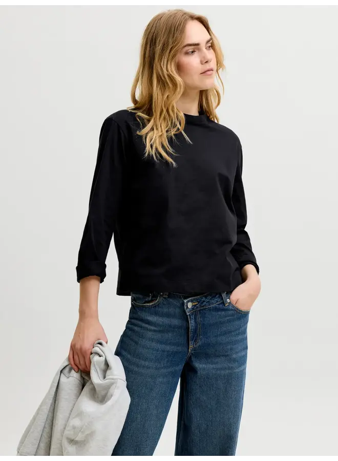 Sophia Boxy Tee Black
