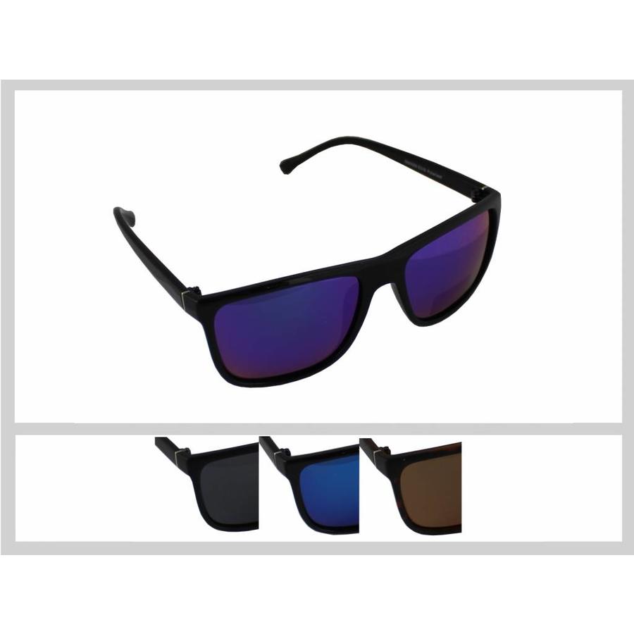Occhiali da sole e articoli stagionali | Commercio all'ingrosso |  Colorfone.nl - Colorfone BV