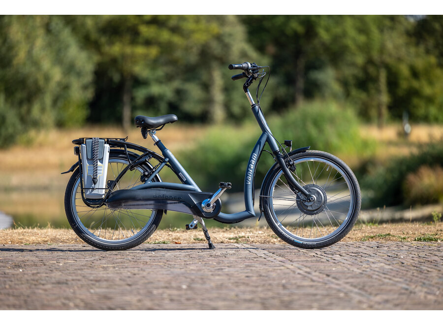 Balance - Low Step Large Frame Grey Blue Matt