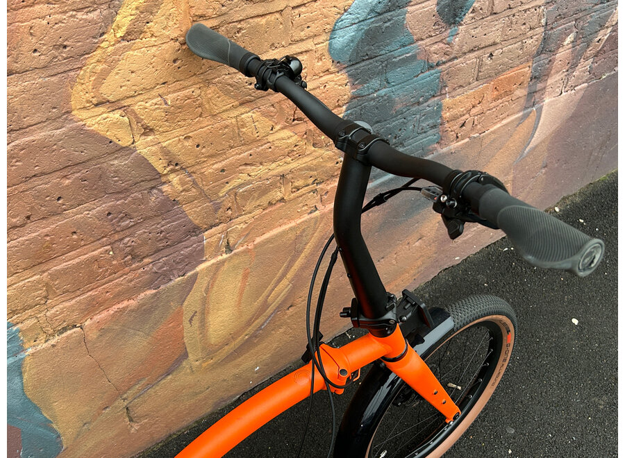 Demo G Line with Roller Frame - Medium 8 Speed Adventure Orange