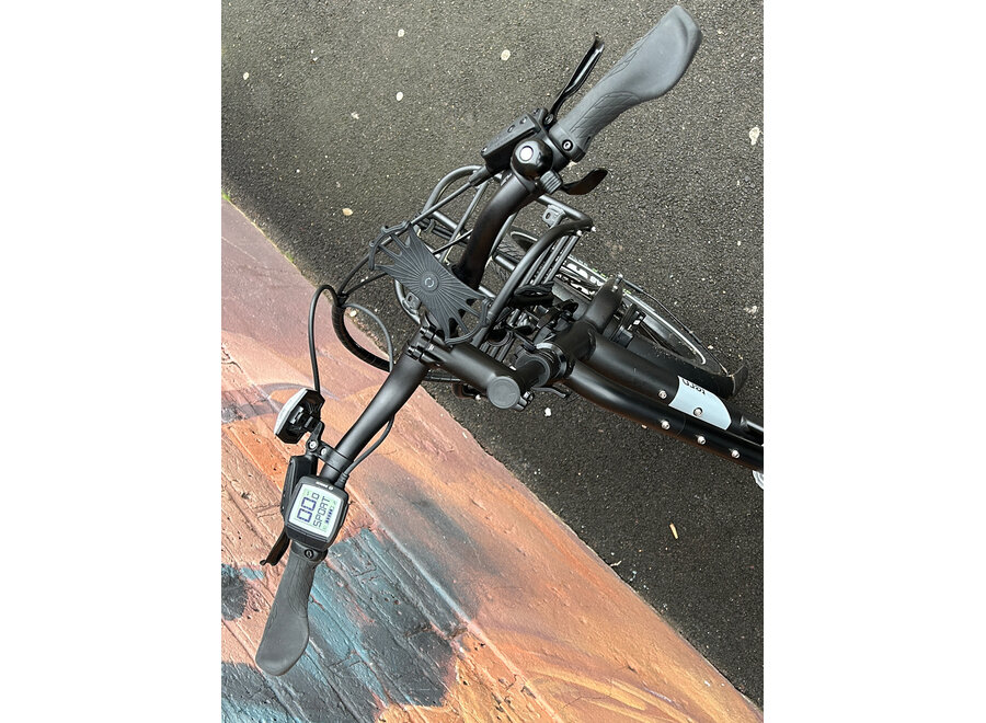 Demo Quick Haul Long Satin Black